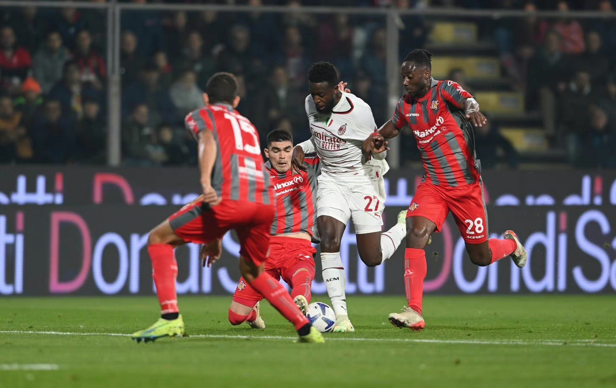 认为他们比 认为他们比