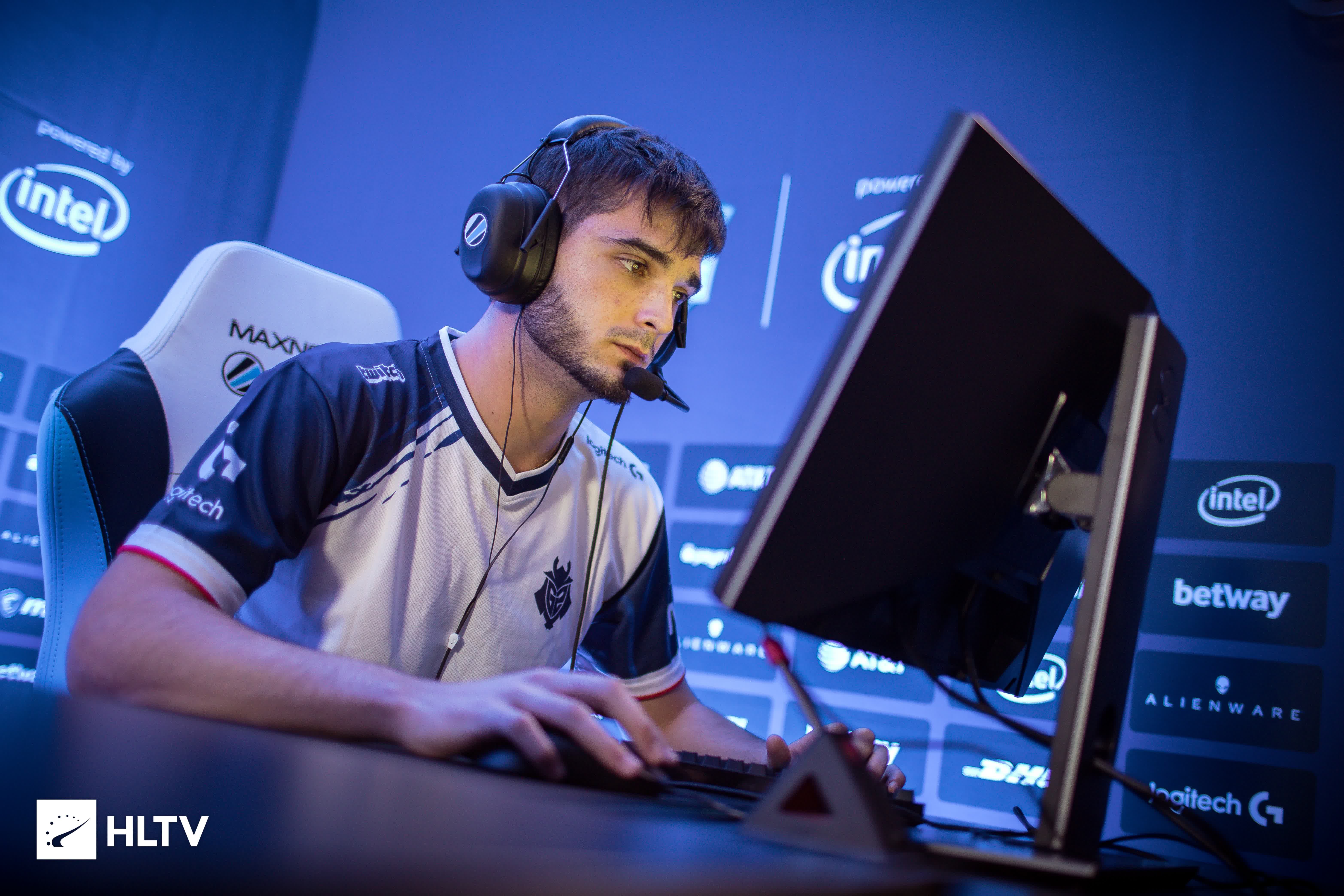 素质提出了 素质提出了